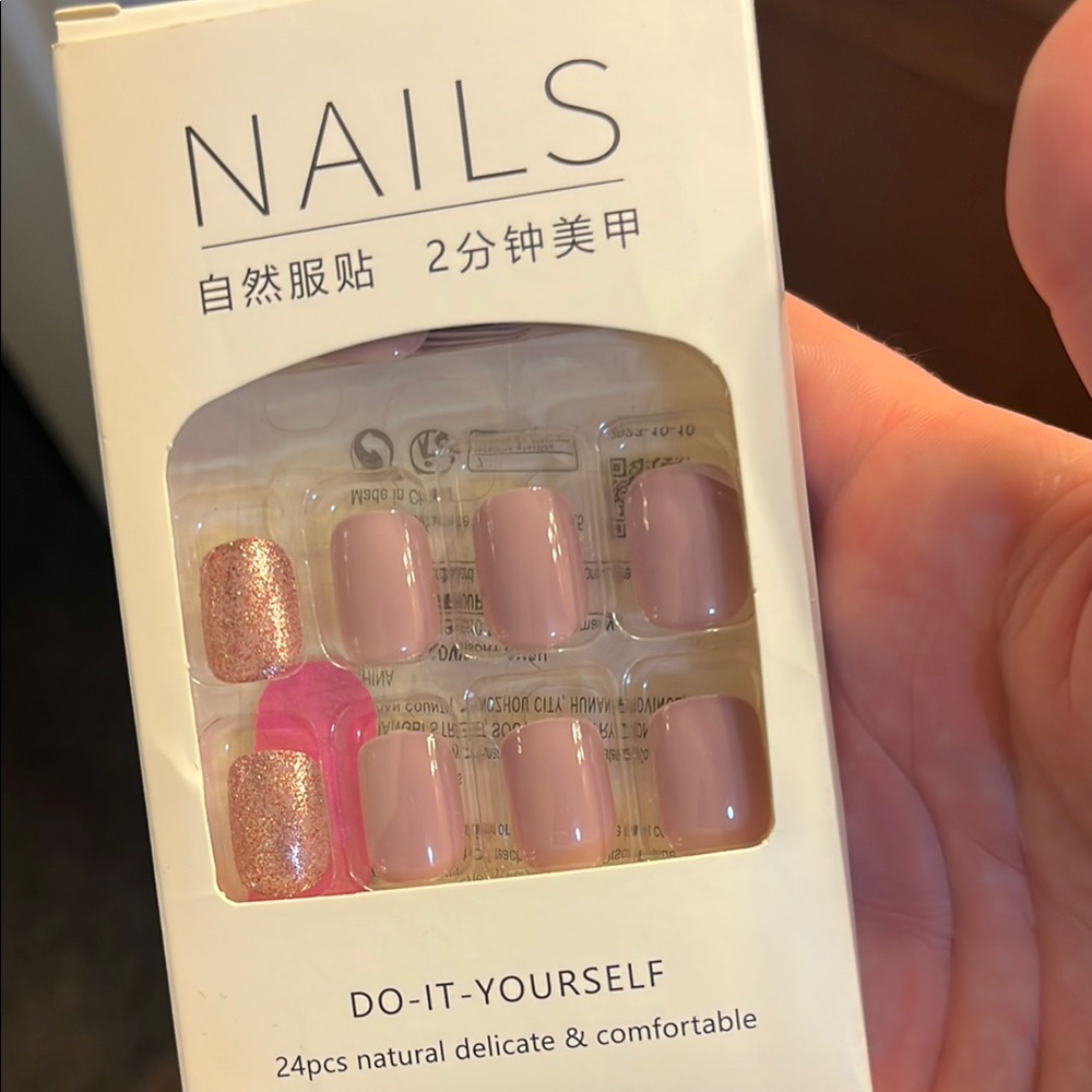 Pink and Glitter DIY Nail Set